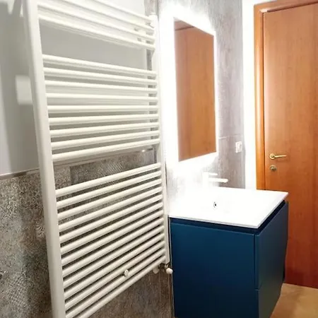 Bilocale Design In Centro Storico 아파트